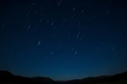 Noc Gwiazd: Jak Obserwować Perseidy i Gdzie Szukać Meteorów